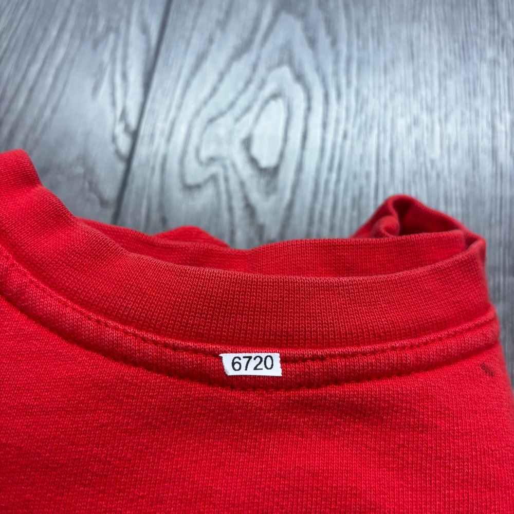Vintage Let It Snow Red Cabin Small Graphic Crewneck Sweatshirt Limited Edition - Picture 8 of 8